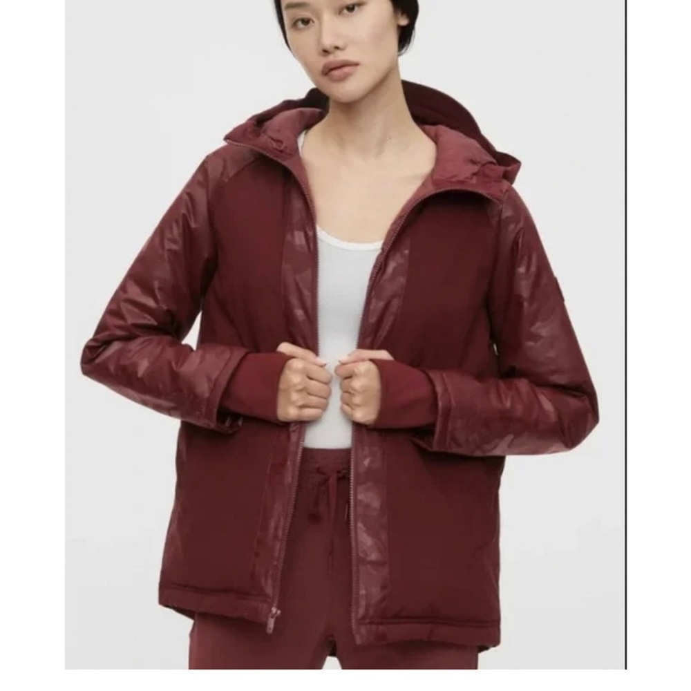 NWT Gap maroon camo jacket